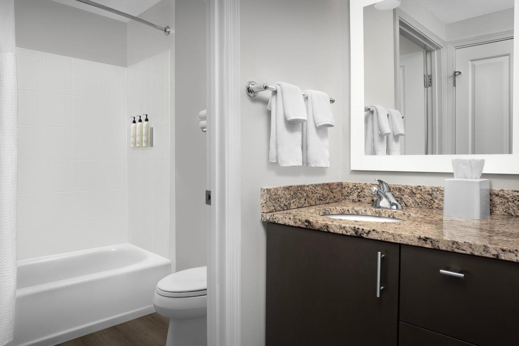 Towneplace Suites By Marriott Franklin Cool Springs Exterior photo